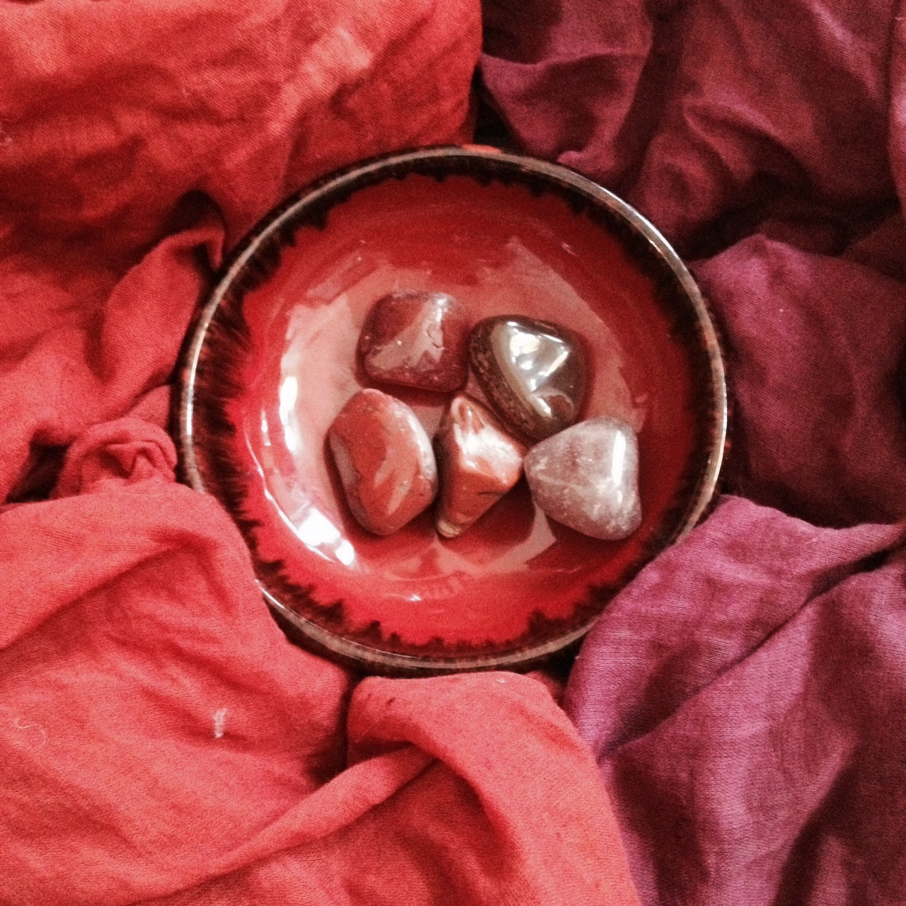 Dein Avalon, ROTESTEINE, Erwachen der Weiblichkeit, Melanie Zeinali, Wiesbaden, Mädchen, junge Frauen, Menstruation, Sexualität